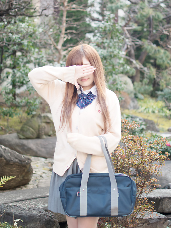 のん♡美尻美女｜大阪 梅田 兎我野町 ホテルヘルス【パンチラJK】〜NO PANTY NO LIFE〜『見たい！嗅ぎたい！触りたい！！』キュートで無邪気な小悪魔JKがエロエロ全開大胆ご奉仕♪