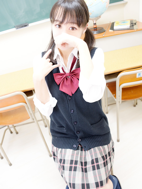 めい♡愛嬌抜群｜大阪 梅田 兎我野町 ホテルヘルス【パンチラJK】〜NO PANTY NO LIFE〜『見たい！嗅ぎたい！触りたい！！』キュートで無邪気な小悪魔JKがエロエロ全開大胆ご奉仕♪