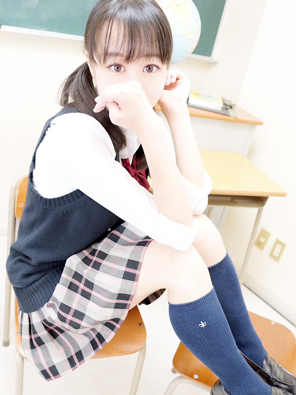 めい♡愛嬌抜群｜大阪 梅田 兎我野町 ホテルヘルス【パンチラJK】〜NO PANTY NO LIFE〜『見たい！嗅ぎたい！触りたい！！』キュートで無邪気な小悪魔JKがエロエロ全開大胆ご奉仕♪