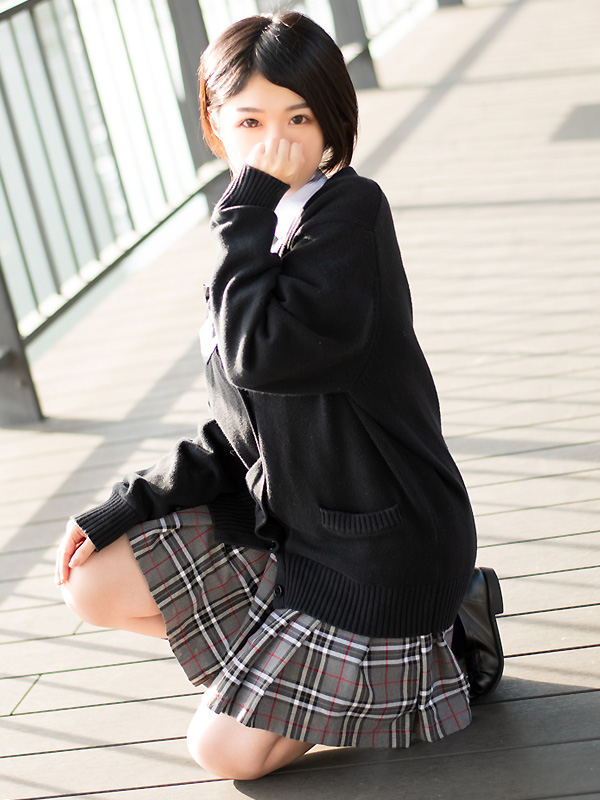 れんか♡ｸｰﾙﾋﾞｭｰﾃｨｰ｜大阪 梅田 兎我野町 ホテルヘルス【パンチラJK】〜NO PANTY NO LIFE〜『見たい！嗅ぎたい！触りたい！！』キュートで無邪気な小悪魔JKがエロエロ全開大胆ご奉仕♪