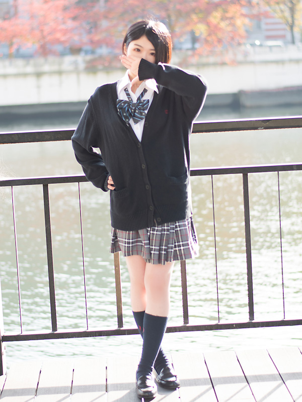 れんか♡ｸｰﾙﾋﾞｭｰﾃｨｰ｜大阪 梅田 兎我野町 ホテルヘルス【パンチラJK】〜NO PANTY NO LIFE〜『見たい！嗅ぎたい！触りたい！！』キュートで無邪気な小悪魔JKがエロエロ全開大胆ご奉仕♪