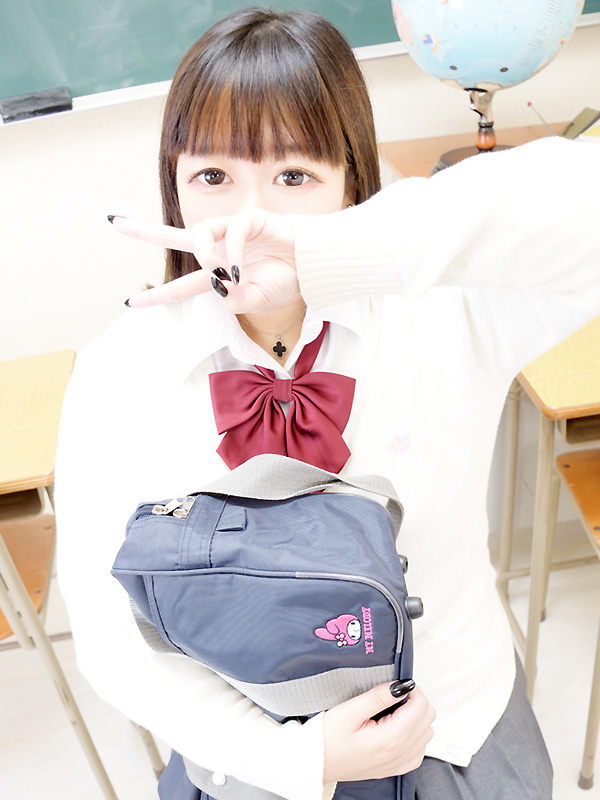 るきあ♡ﾒﾝﾍﾗ系｜大阪 梅田 兎我野町 ホテルヘルス【パンチラJK】〜NO PANTY NO LIFE〜『見たい！嗅ぎたい！触りたい！！』キュートで無邪気な小悪魔JKがエロエロ全開大胆ご奉仕♪