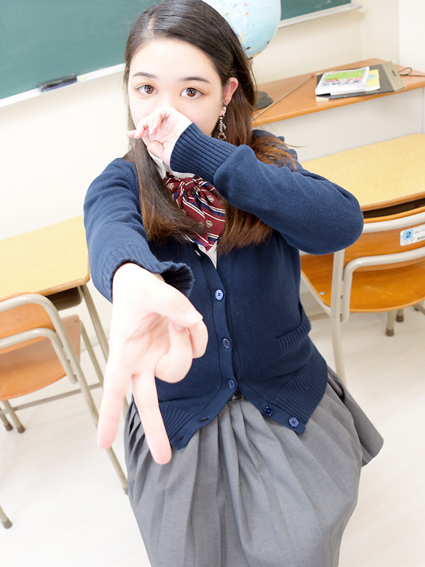 みやび♡京美人｜大阪 梅田 兎我野町 ホテルヘルス【パンチラJK】〜NO PANTY NO LIFE〜『見たい！嗅ぎたい！触りたい！！』キュートで無邪気な小悪魔JKがエロエロ全開大胆ご奉仕♪