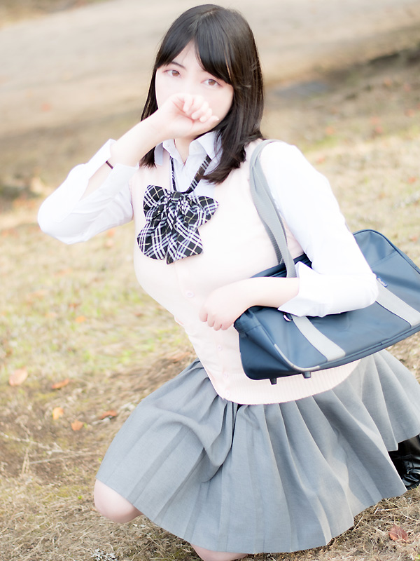 りり♡えちえち｜大阪 梅田 兎我野町 ホテルヘルス【パンチラJK】〜NO PANTY NO LIFE〜『見たい！嗅ぎたい！触りたい！！』キュートで無邪気な小悪魔JKがエロエロ全開大胆ご奉仕♪