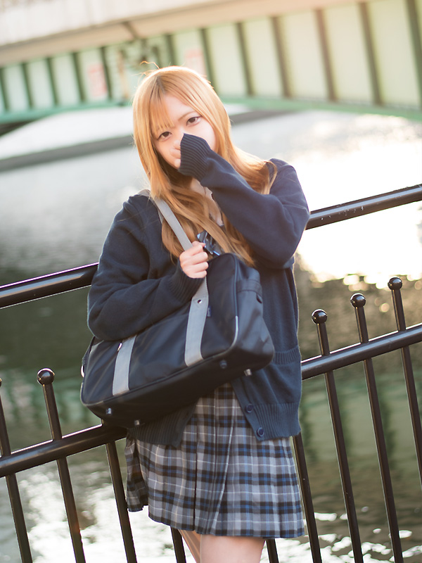 レム♡ロリっ子｜大阪 梅田 兎我野町 ホテルヘルス【パンチラJK】〜NO PANTY NO LIFE〜『見たい！嗅ぎたい！触りたい！！』キュートで無邪気な小悪魔JKがエロエロ全開大胆ご奉仕♪