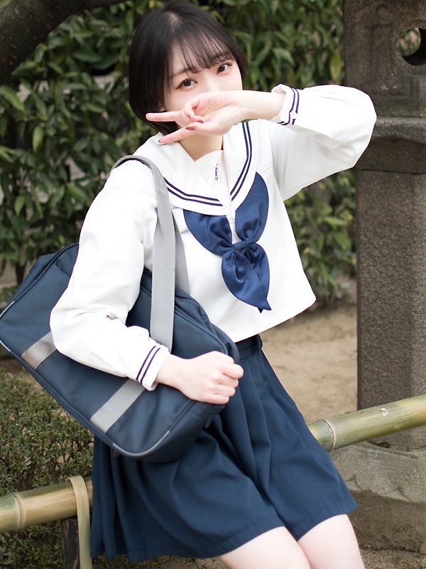 あやめ♡乃〇坂系(18)｜大阪 梅田 兎我野町 ホテルヘルス【パンチラJK】〜NO PANTY NO LIFE〜『見たい！嗅ぎたい！触りたい！！』キュートで無邪気な小悪魔JKがエロエロ全開大胆ご奉仕♪