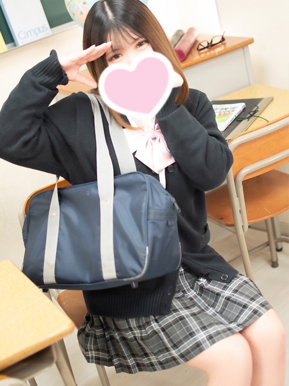 さら♡ロリ巨乳｜大阪 梅田 兎我野町 ホテルヘルス【パンチラJK】〜NO PANTY NO LIFE〜『見たい！嗅ぎたい！触りたい！！』キュートで無邪気な小悪魔JKがエロエロ全開大胆ご奉仕♪