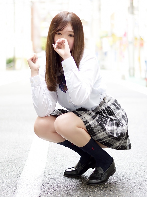 しずく♡愛嬌×天然｜大阪 梅田 兎我野町 ホテルヘルス【パンチラJK】〜NO PANTY NO LIFE〜『見たい！嗅ぎたい！触りたい！！』キュートで無邪気な小悪魔JKがエロエロ全開大胆ご奉仕♪