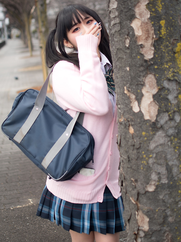 にこ♡当店1美爆乳(18)｜大阪 梅田 兎我野町 ホテルヘルス【パンチラJK】〜NO PANTY NO LIFE〜『見たい！嗅ぎたい！触りたい！！』キュートで無邪気な小悪魔JKがエロエロ全開大胆ご奉仕♪