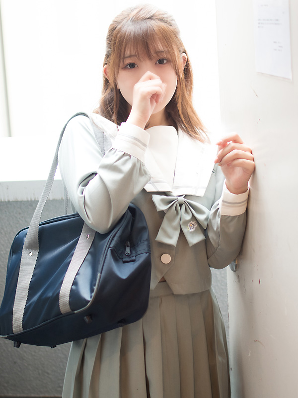 ことり♡お値段以上｜大阪 梅田 兎我野町 ホテルヘルス【パンチラJK】〜NO PANTY NO LIFE〜『見たい！嗅ぎたい！触りたい！！』キュートで無邪気な小悪魔JKがエロエロ全開大胆ご奉仕♪