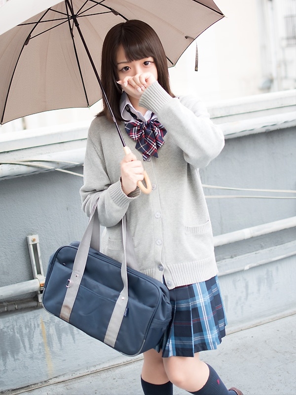 しおり♡おっとり系｜大阪 梅田 兎我野町 ホテルヘルス【パンチラJK】〜NO PANTY NO LIFE〜『見たい！嗅ぎたい！触りたい！！』キュートで無邪気な小悪魔JKがエロエロ全開大胆ご奉仕♪